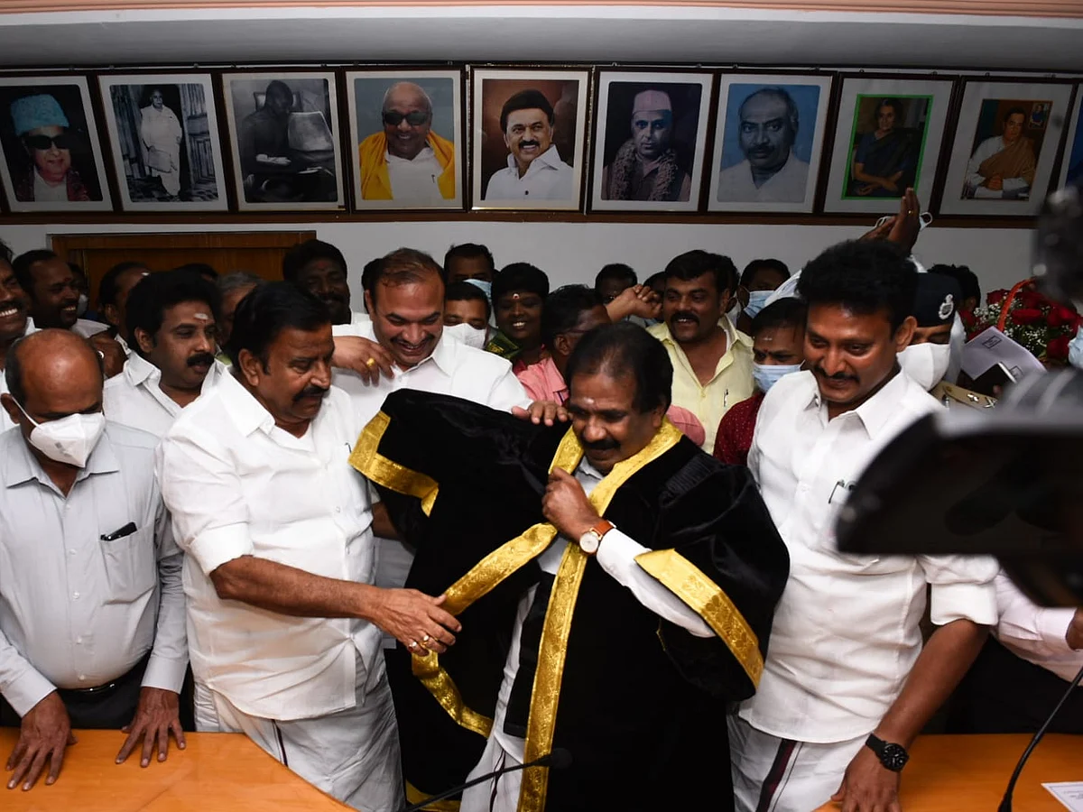 ``இதற்குத்தானே ஆசைப்பட்டாய் பாலகுமாரா..!" - திருச்சி மேயர் பதவியேற்பு விழாவில் கலகலத்த கே.என்.நேரு