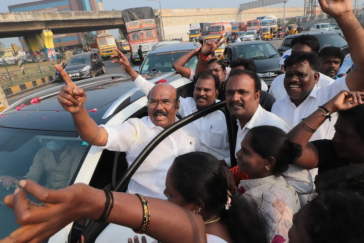 ஜெயக்குமார்