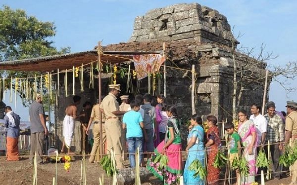 தேனி: கண்ணகி கோயில் செல்ல அனுமதி நேரம் குறைப்பு; கேரள அரசு கெடுபிடிகளைத் தளர்த்த பக்தர்கள் கோரிக்கை!