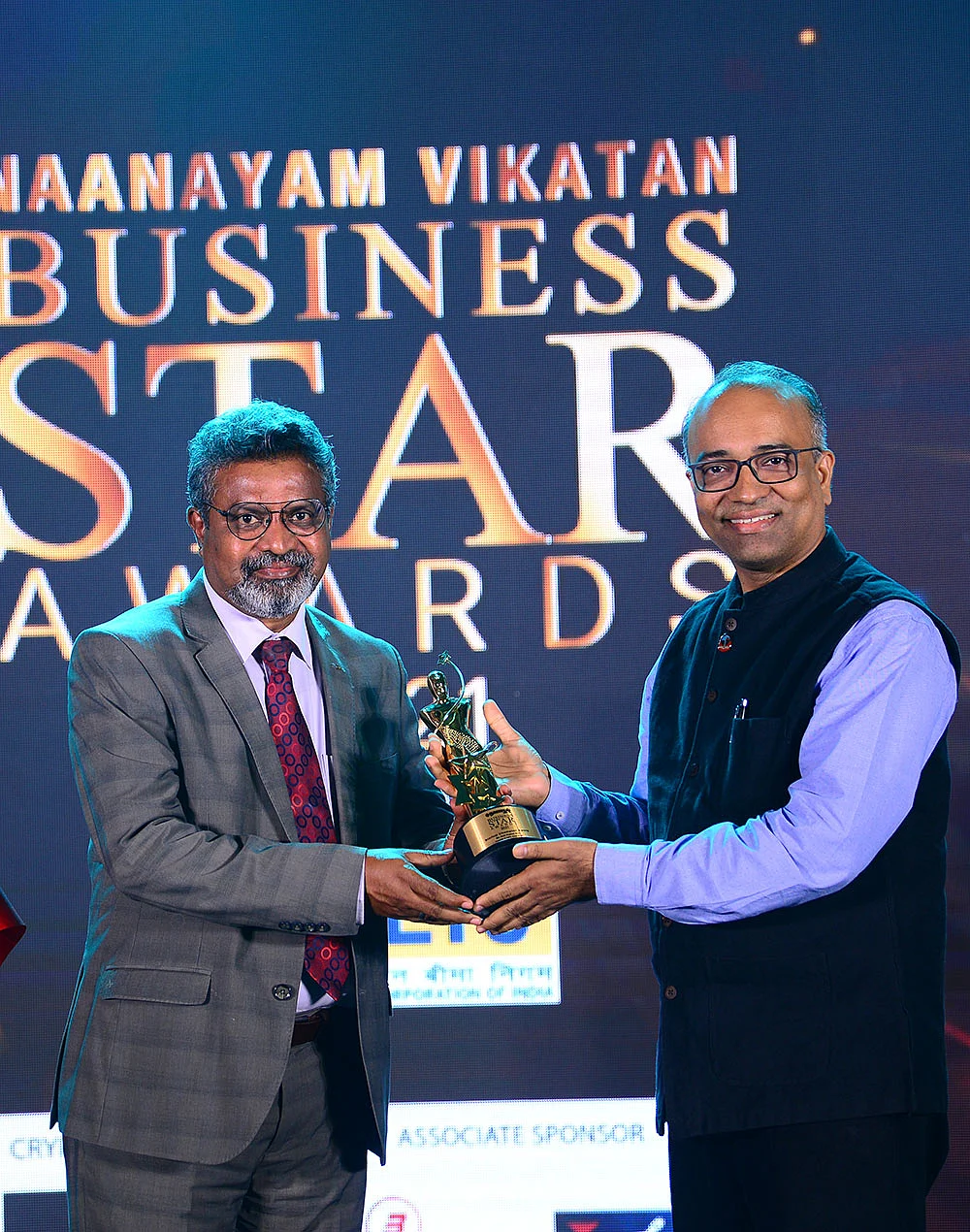 சாதனையாளர்களுக்கு மகுடம்..! நாணயம் விகடன் பிசினஸ் ஸ்டார் விருதுகள் -2021