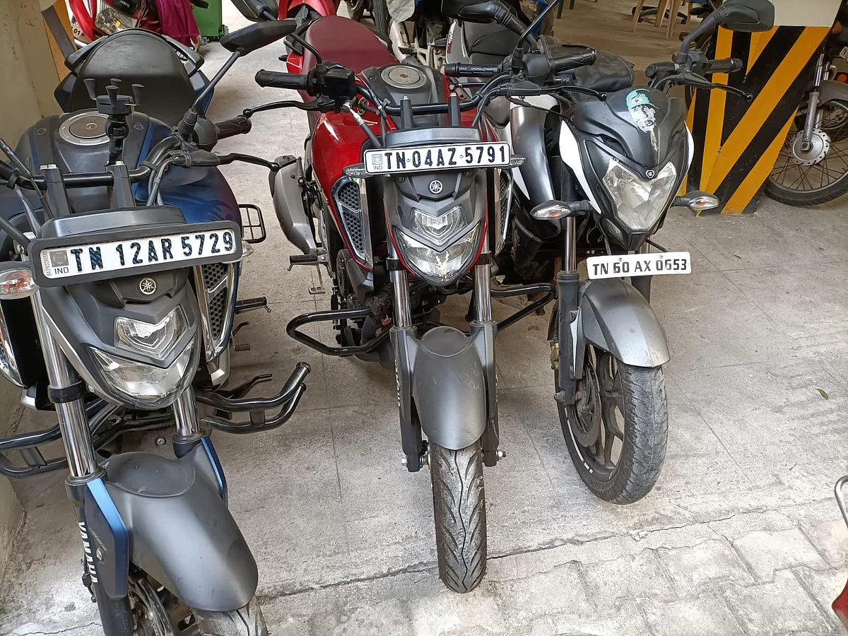 பறிமுதல் செய்யப்பட்ட பைக்குகள்