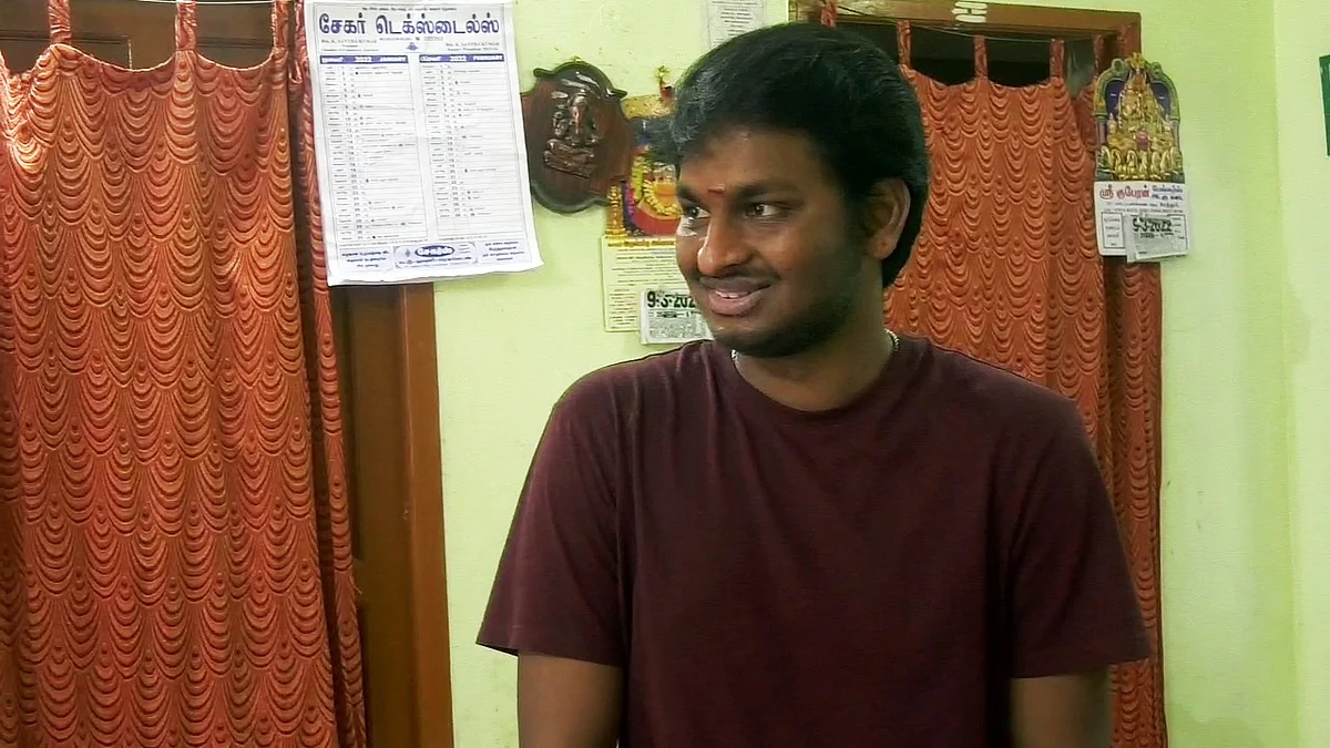 உக்கரையிலிருந்து மீண்டுவந்த மாணவர்
