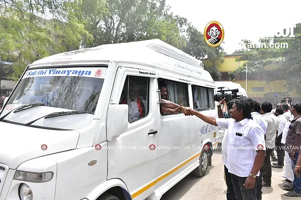 கேரளாவுக்கு அழைத்துச் செல்லப்படும் கவுன்சிலர்கள்
