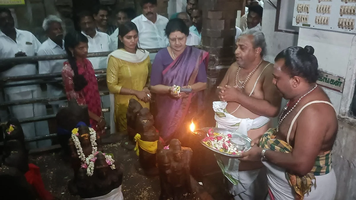 திருச்செங்கோட்டில் சசிகலா