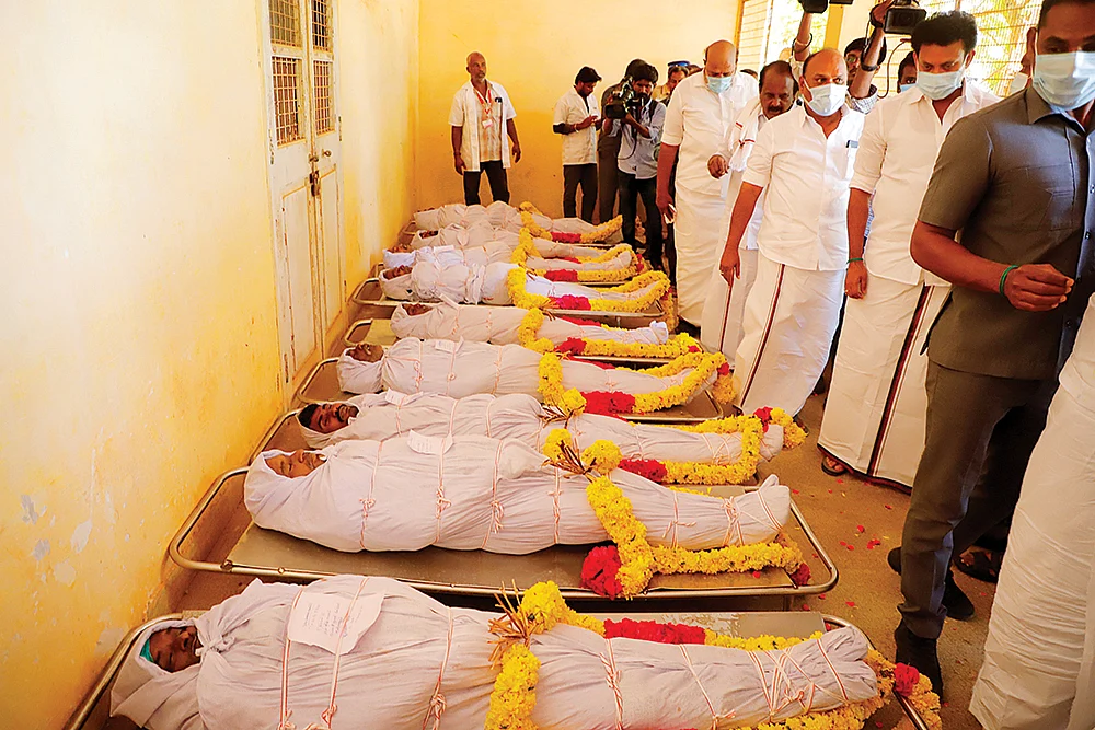 11 பேரை காவு வாங்கிய தஞ்சாவூர் தேர் விபத்து... வரிசையாக ஏழு வீடுகள்... பறிபோன ஏழு உயிர்கள்!