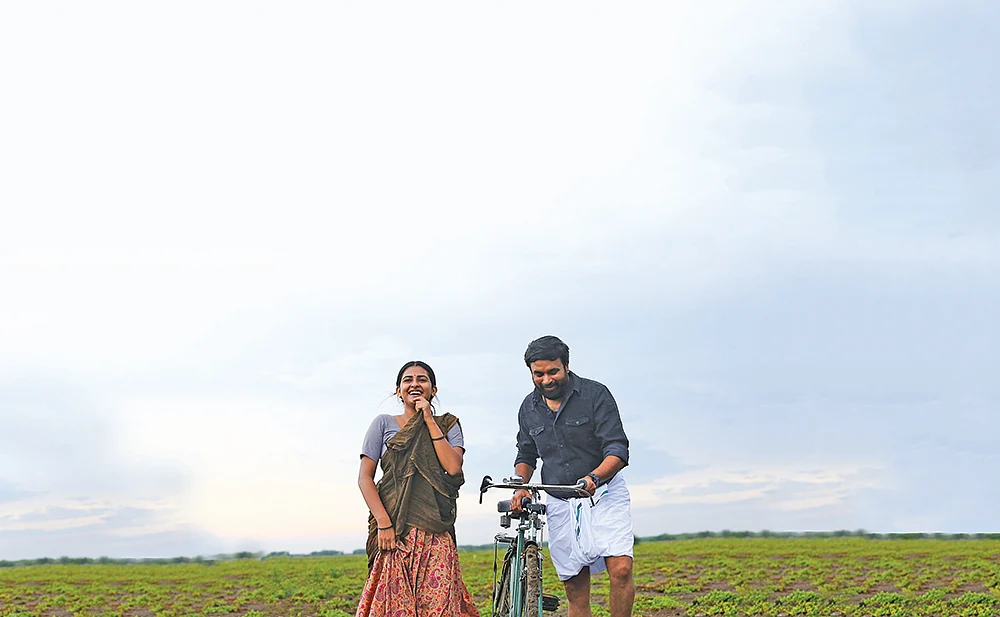 கிராமத்தைத் தேடி வருபவனது கதை!