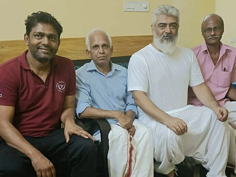 கேரளாவில் அஜித் - வைரலாகும் அவரின் நன்றி கடிதம் மற்றும் புகைப்படங்கள்... பின்னணி என்ன?
