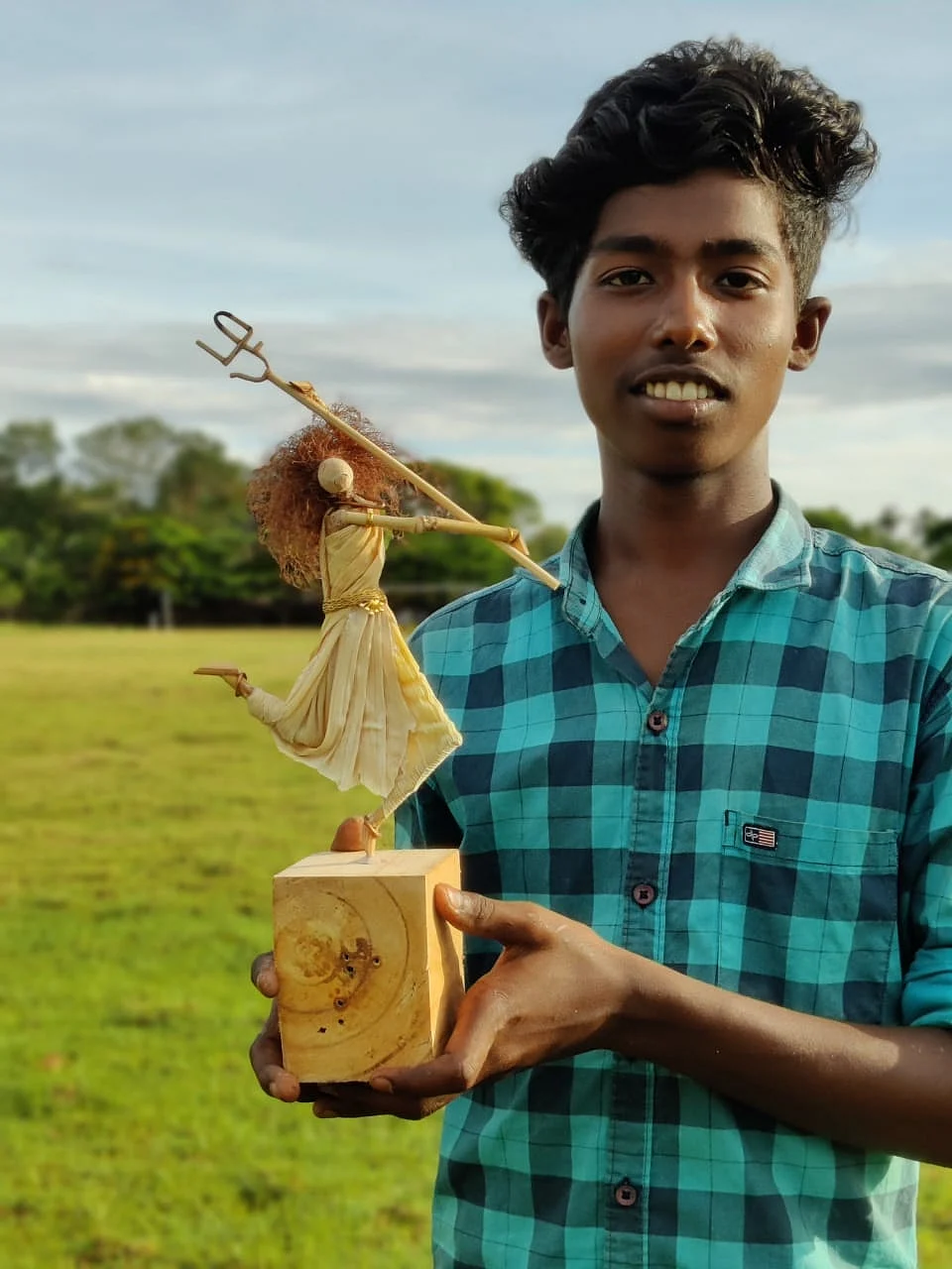 மாணவர் முத்தமிழ்ச்செல்வன்