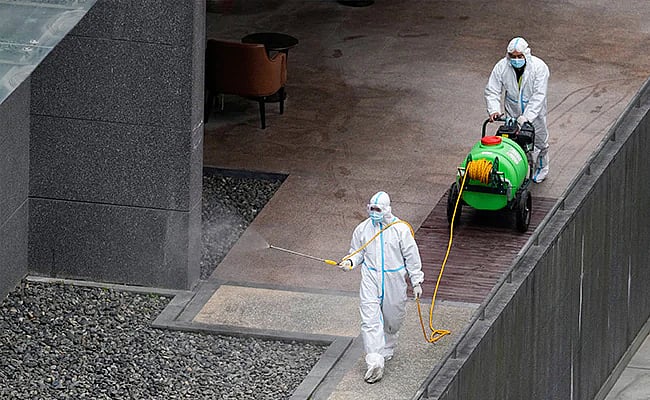 கோவிட் தொற்றிலிருந்து மக்களைக் காக்க கோரும் அதிபர் ஜி ஜின்பிங் - சீனாவில் என்ன நடக்கிறது?