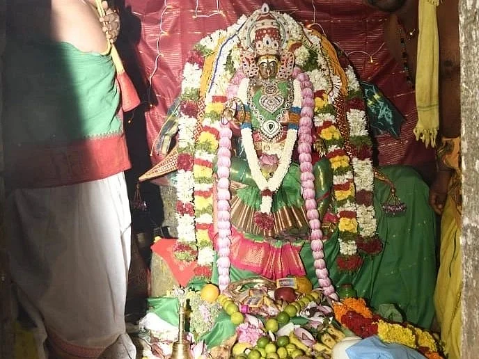5,500 அடி உயரத்தில் சித்திரை முழுநிலவுத் திருவிழா; கண்ணகி கோயிலில் குவிந்த ஆயிரக்கணக்கான பக்தர்கள்