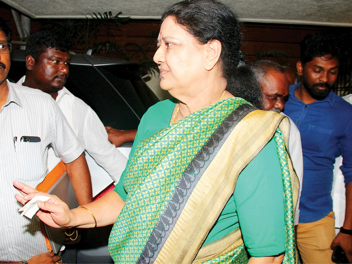மிஸ்டர் கழுகு: எடப்பாடி பற்றி என்ன சொன்னார் சசிகலா? - தொடரும் கொடநாடு விசாரணை...