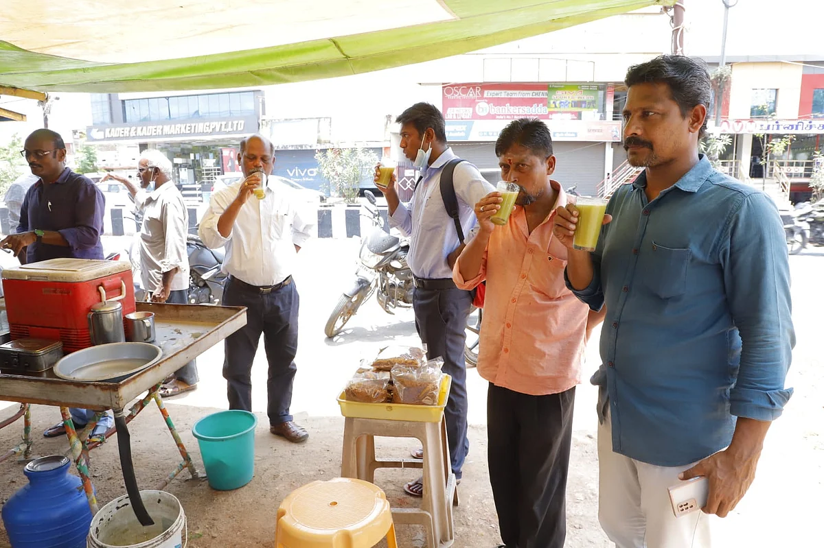 வாடிக்கையாளர்கள்