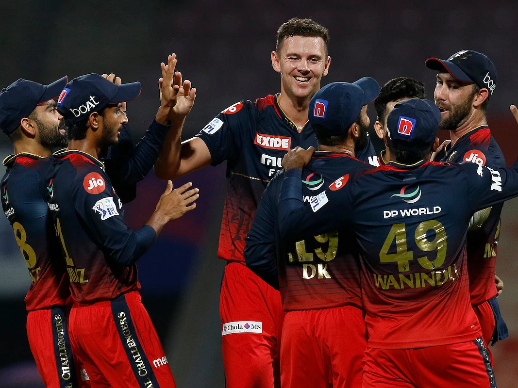 LSG vs RCB: டு ப்ளெஸ்ஸி 96, ஹேசல்வுட் 4 விக்கெட்... எல்லாம் ஓகே, கோலி எப்போ ஃபார்முக்கு வருவார்?