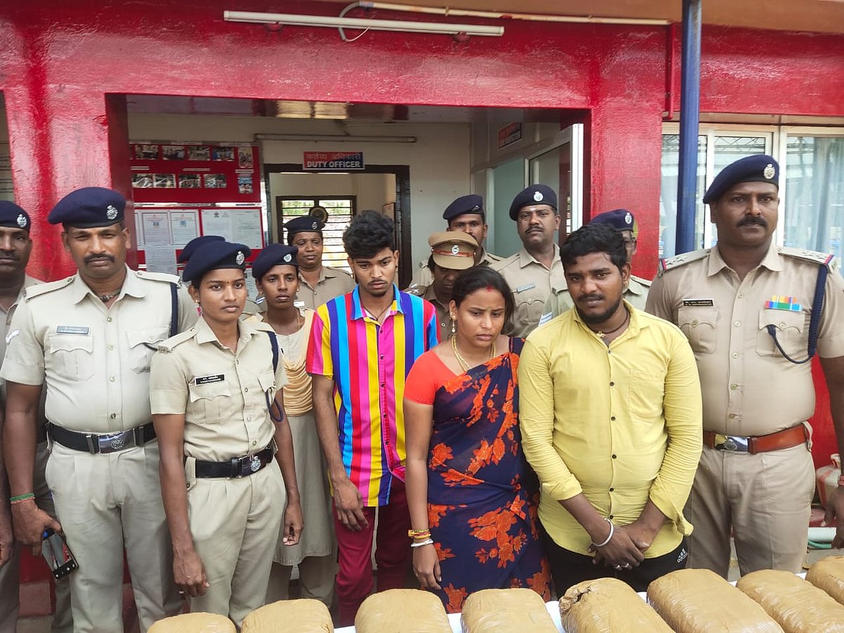 26 பாக்கெட்டுகள்... 46 கிலோ - ரயிலில் கஞ்சா கடத்திய தம்பதி கைது 