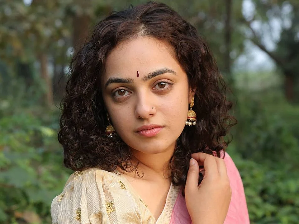 சுருள் முடி; உருளும் கண்கள்; வாஞ்சையான சிரிப்பு; நித்யா மேனன் பிறந்ததின ஆல்பம்! #HBDNithyaMenen