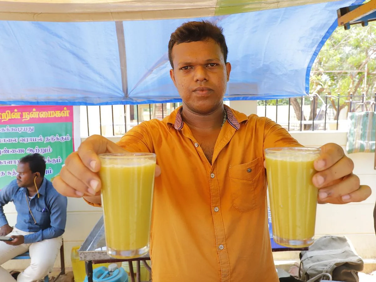 ``முதலாளியாக இருக்க ஆசைப்பட்டேன்..!'' - தஞ்சையில் கரும்பு ஜூஸ் விற்பனையில் கல்லா கட்டும் இன்ஜினியர்