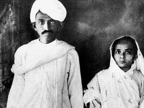 "துணிவை வெளிப்படுத்துங்கள்" - கஸ்தூரிபா காந்தி வாழ்க்கை சொல்லும் 5 பாடங்கள்!