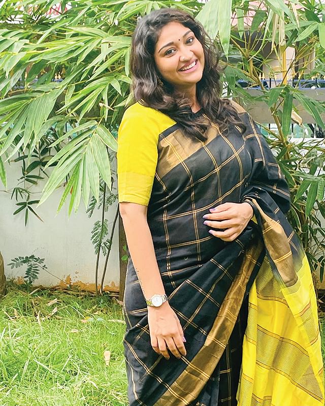விகடன் TV - ரிமோட் பட்டன்