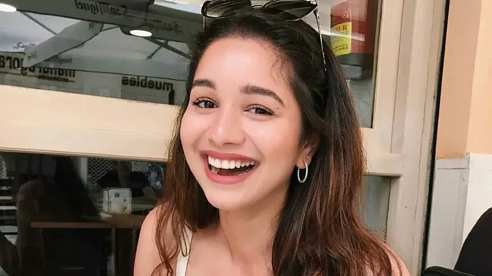 சாரா