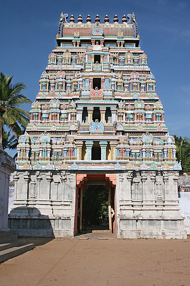 கோயில் கோபுரம்