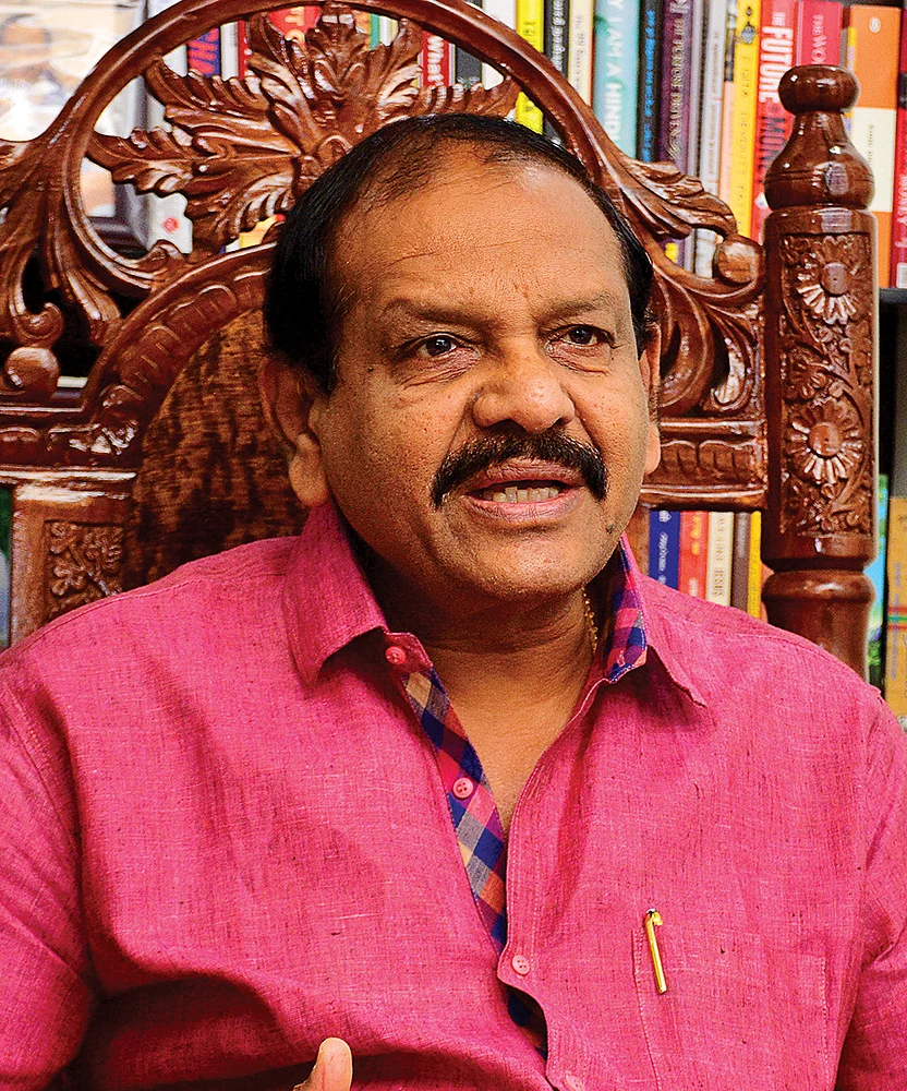 ஒன் பை டூ: நிதின் கட்கரி காங்கிரஸை வாழ்த்தியது ஏன்?