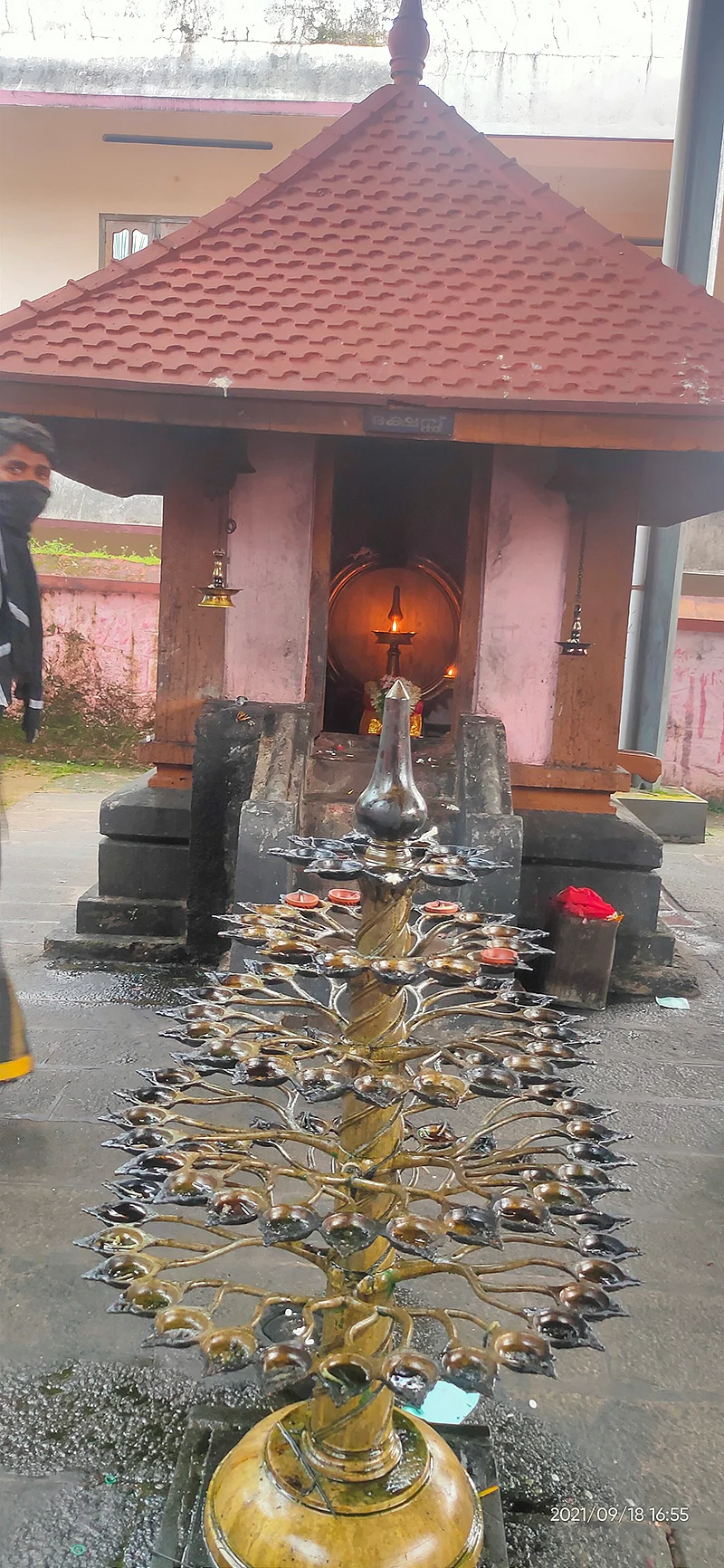 சுற்று விளக்குப் பிரார்த்தனை