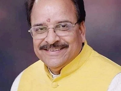 `ராணுவப் பள்ளிகளில் மாநில மொழிகளைக் கற்பிப்பது மாணவர்களுக்குத் தேவையற்ற சுமை!' -மத்திய இணை அமைச்சர்