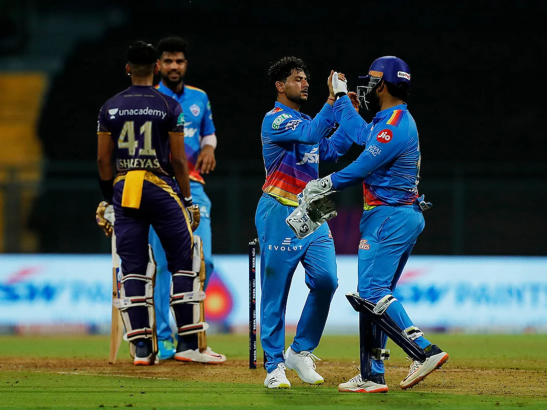 DC v KKR: சொதப்பிய ஸ்ரேயாஸ் பிளான்; குல்தீப்பின் சுழலாலும், வார்னர், பவல் அதிரடியாலும் வென்ற டெல்லி!