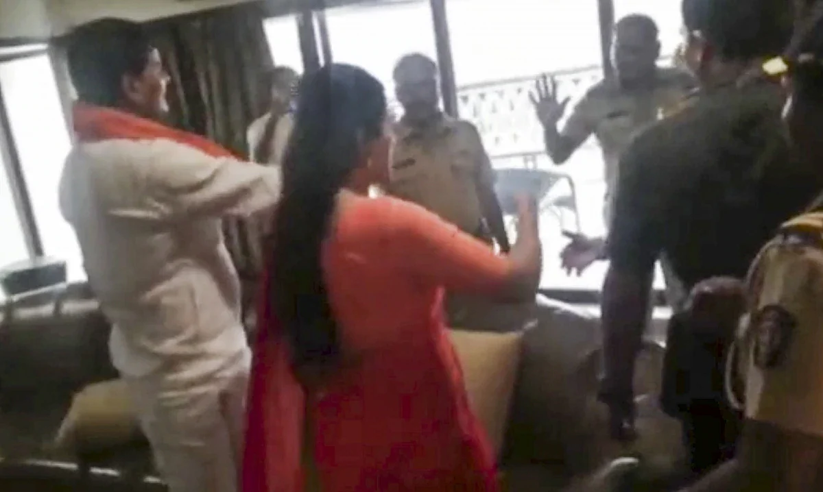 ராணா தம்பதி கைது