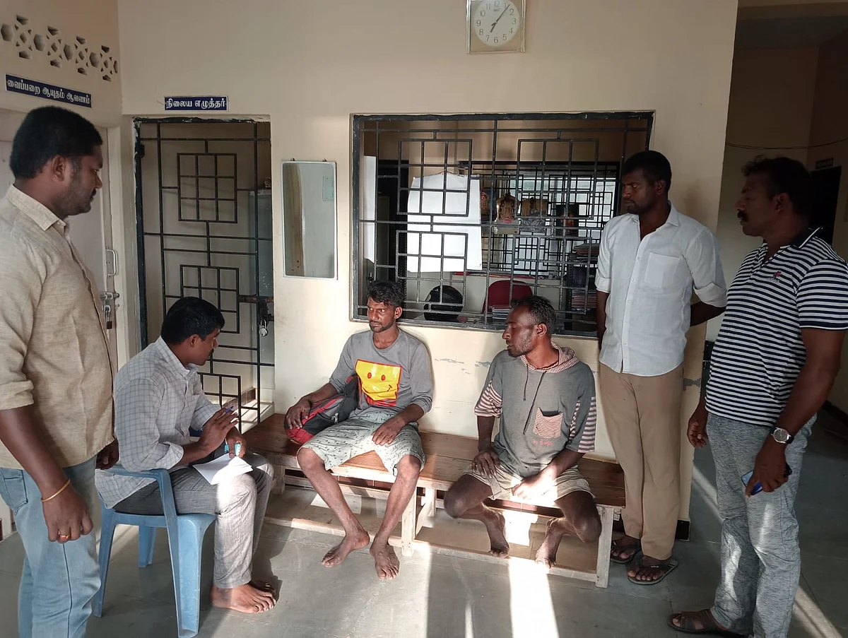 போதை பொருள் கடத்தல் இளைஞர்களிடம் மரைன் போலீசார் விசாரணை