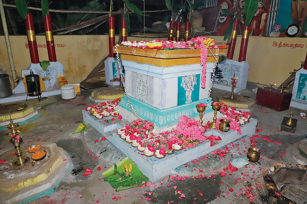 வைரவன் கோவில்
காலபைரவர் மஹாஹோமங்கள்