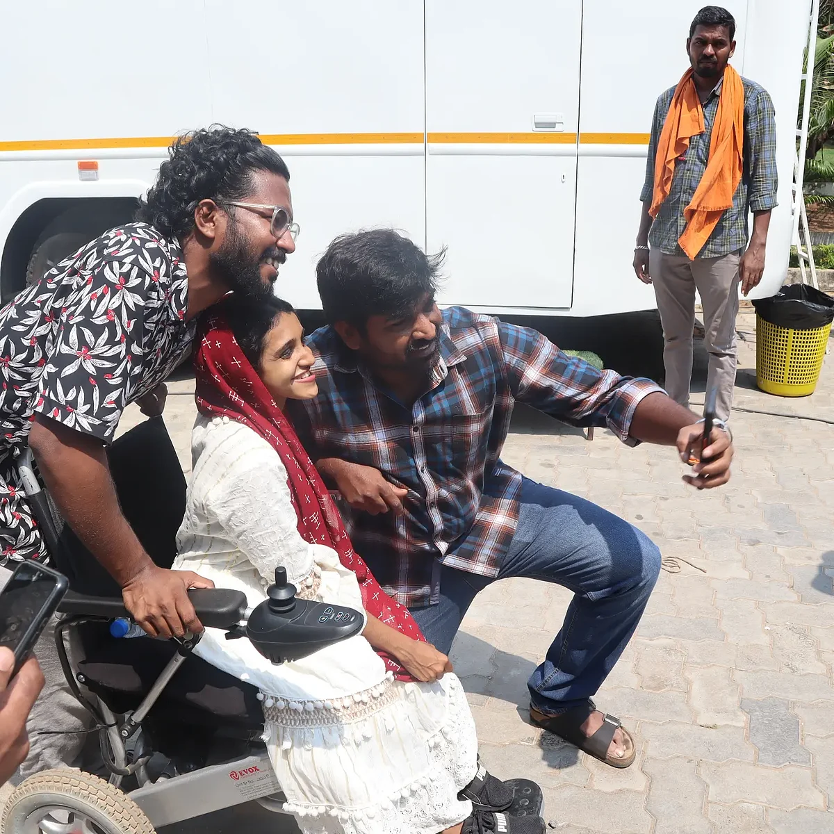 விஜய் சேதுபதியுடன் ஃபாத்திமா, ஃபிரோஸ்