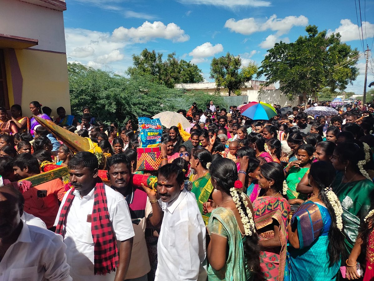 மண்ணுக்கு மரியாதை;
கமுதியில் பொன் ஏர் திருவிழா! 