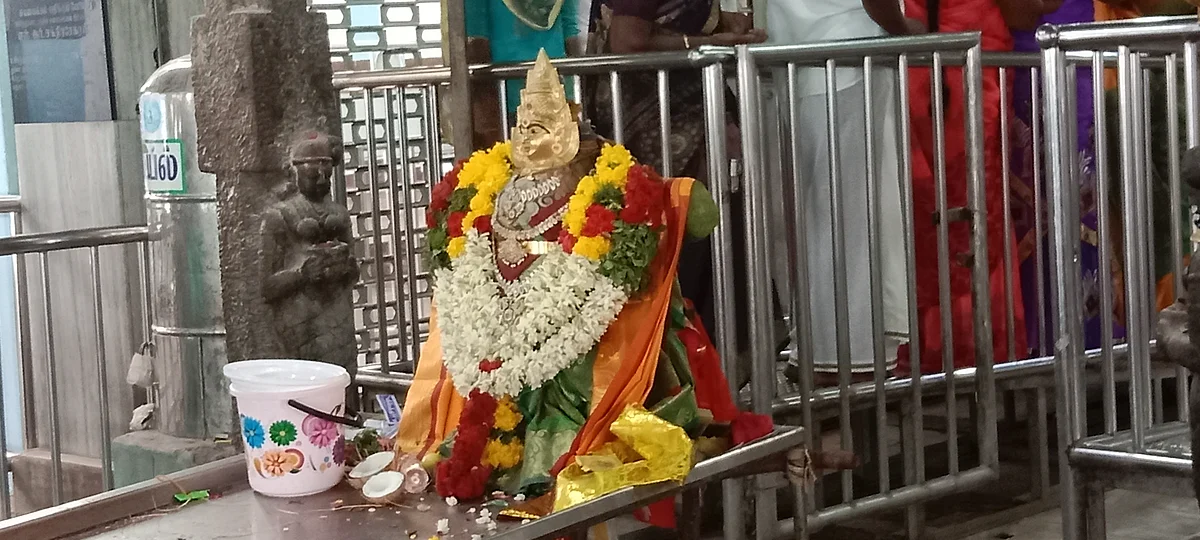 வீரபாண்டி கெளமாரியம்மன்.