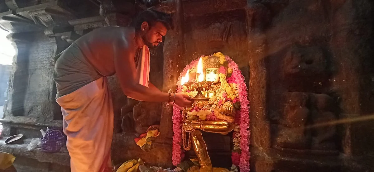 குருபெயர்ச்சி விழா