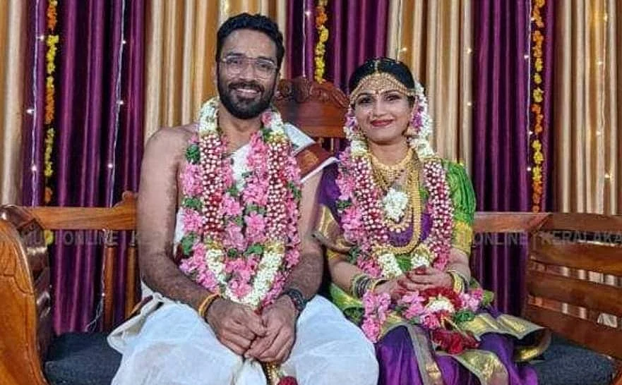 ஸ்ரீராம் வெங்கட்ராமன் - ரேணு ராஜ்