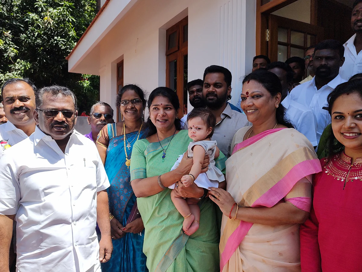 ``ஹைட்ரோ கார்பன் திட்டத்தை முதல்வர் ஸ்டாலின் எதிர்த்துக் கொண்டுதான் இருக்கிறார்!” - கனிமொழி எம்.பி