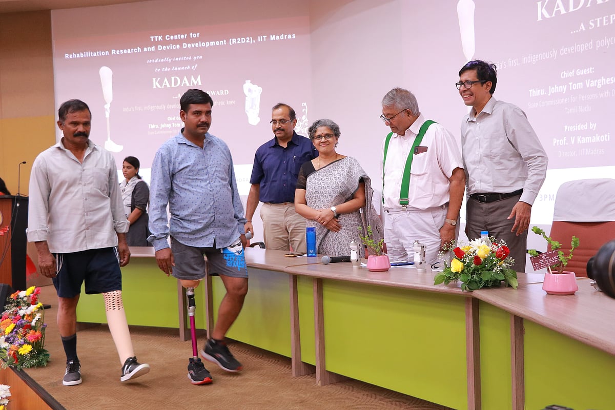 `நிஜ காலைப் போலவே மடக்க முடியும்!' வந்துவிட்டது புதிய செயற்கை கால்