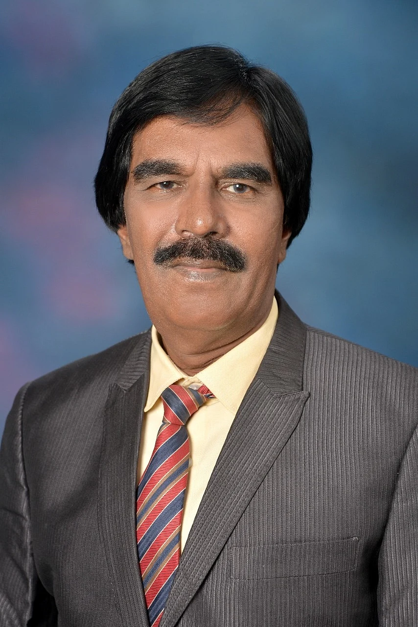 கல்வியாளர் ராஜராஜன்