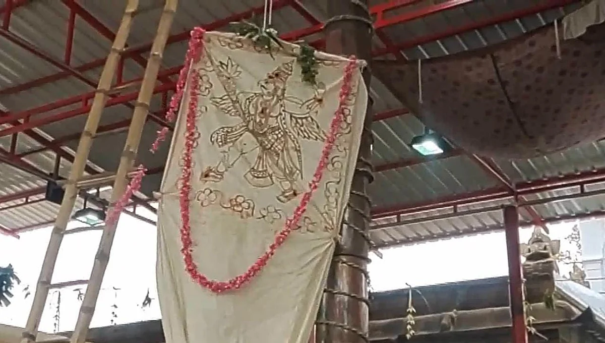 கொடியேற்றத்துடன் துவக்கம்