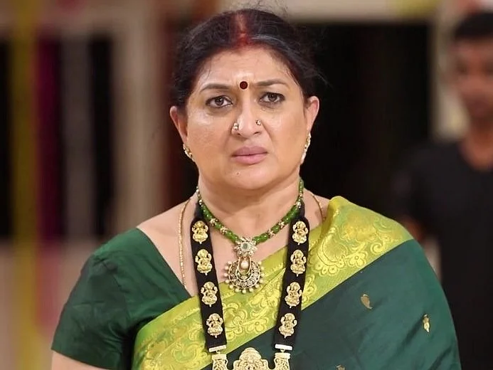 "நல்ல வாய்ப்பைத் தக்க வச்சுக்க முடியலைன்னு அழுதேன்!" - வீணா வெங்கடேஷ்