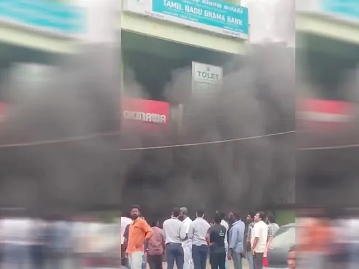 வெயில் இல்லை; சார்ஜிங் பிரச்னை இல்லை; குளுகுளு ஷோரூமுக்குள் இருந்த ஸ்கூட்டர் எப்படி தீப்பிடிக்கும்?
