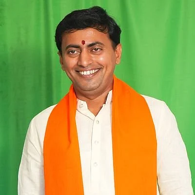 தெலங்கானா பாஜக செய்தித் தொடர்பாளர் ராகேஷ் ரெட்டி அனுகுலா