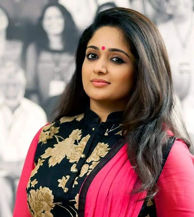 காவ்யா மாதவன்