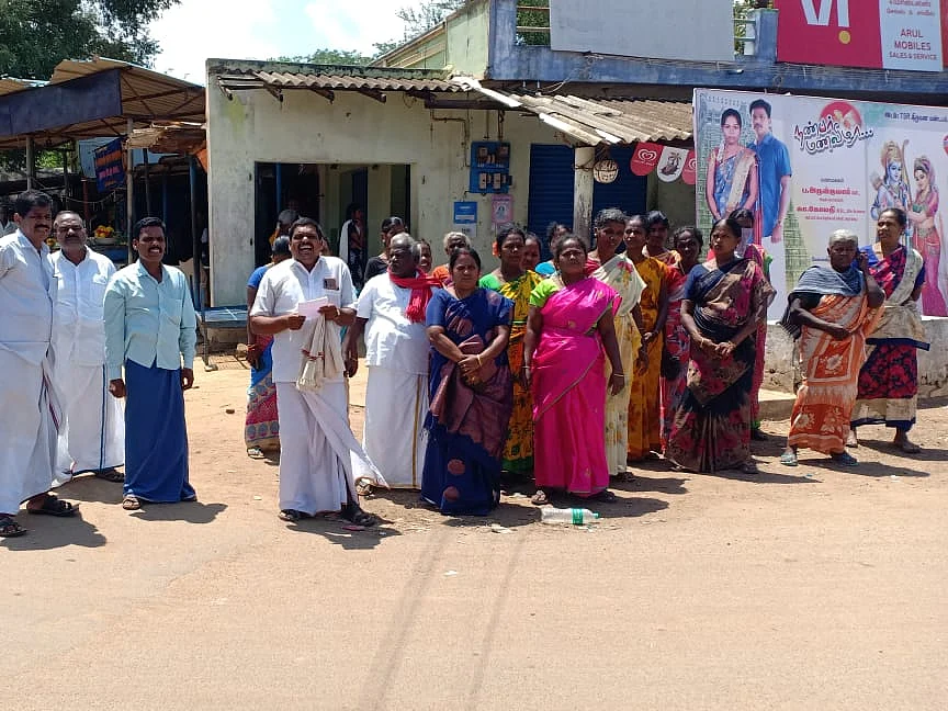 5 ஆண்டுகளுக்குப் பிறகு திறக்கப்பட்ட டாஸ்மாக் கடை; பொதுமக்களின் எதிர்ப்பால் மீண்டும் மூடல்!