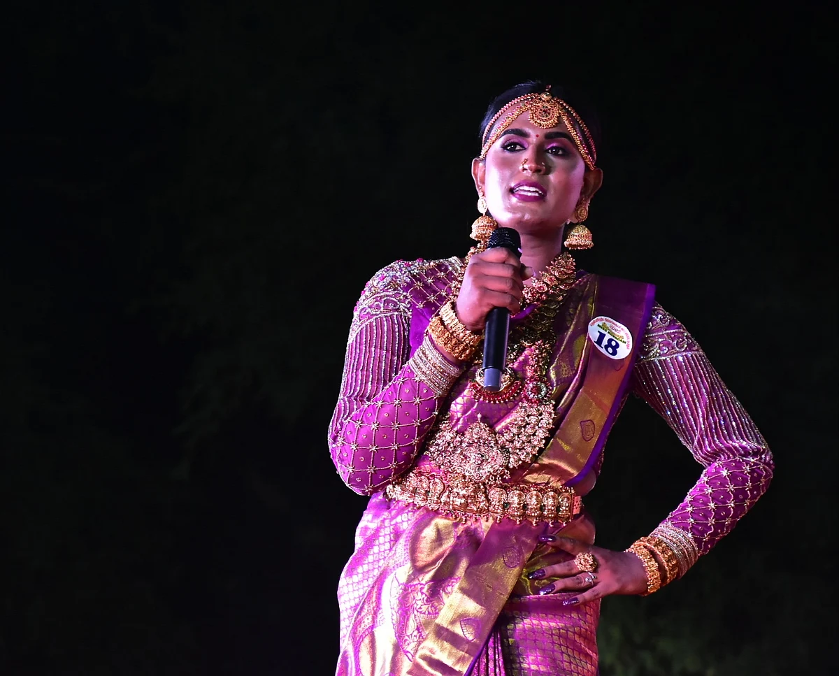 மிஸ் கூவாகம் - மெகந்தி