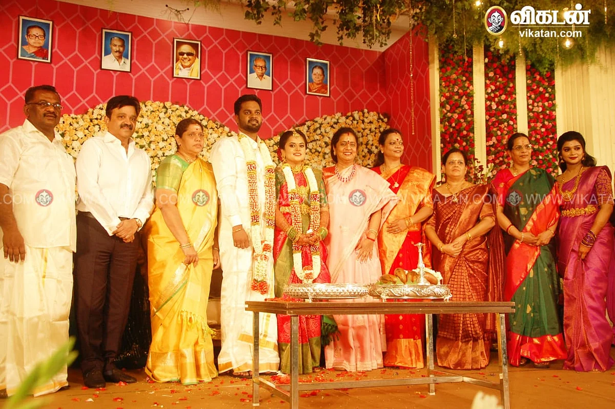 திருமணவிழாவில் முதல்வரின் சகோதரி செல்வி