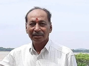 Chennai Football: "அரை நூற்றாண்டு கால வரலாற்றை விரல் நுனியில் வைத்திருந்தவர் C.N.மூர்த்தி"- T.N.ரகு
