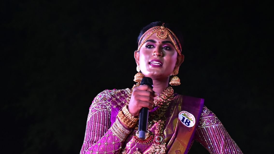 மிஸ் கூவாகம் மெகந்தி