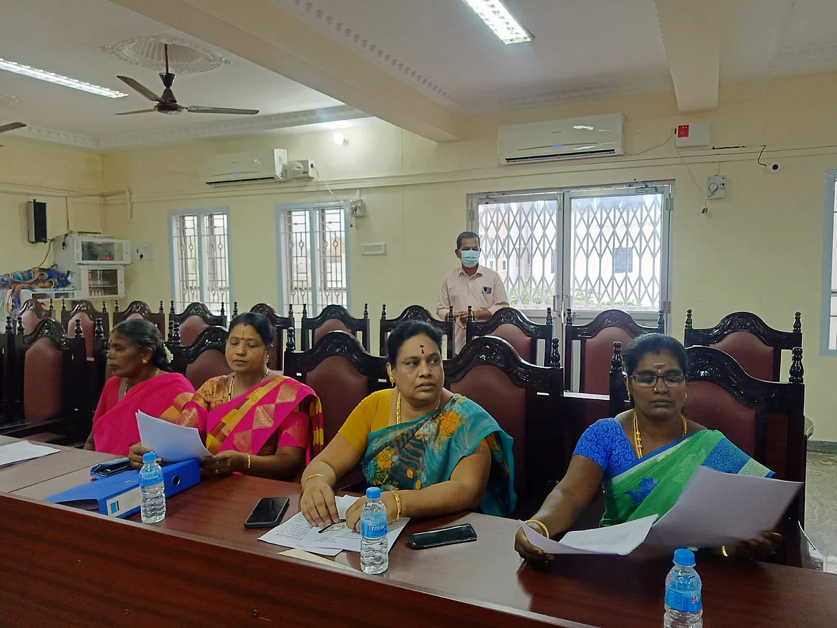 பெண் கவுன்சிலர்கள்